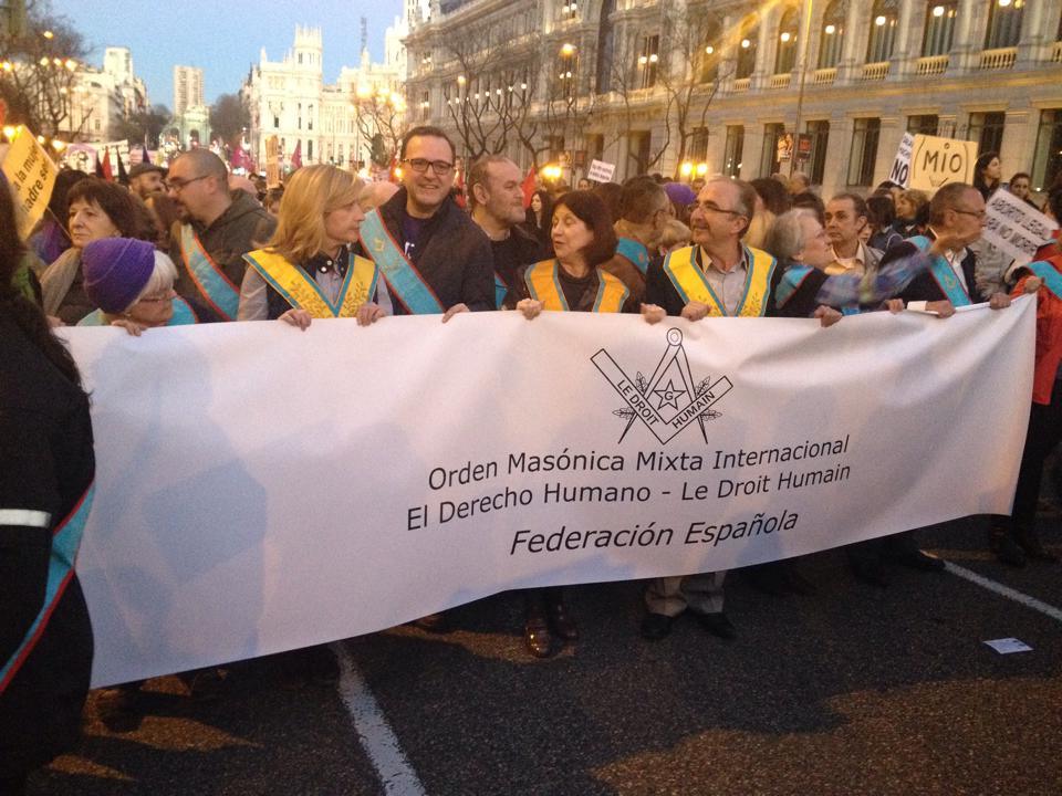 1948078_10201721063456002_1212320179_n