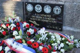 CAMPS DU STRUTHOF : UNE PLAQUE POUR HONORER LES FRANCS-MAÇONS DÉPORTÉS