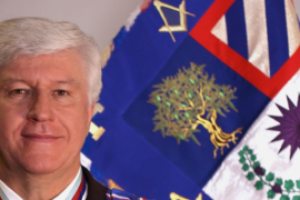 LE SOUVERAIN COMITE DE LA GLNF DESIGNE JEAN PIERRE ROLLET A LA GRANDE MAÎTRISE