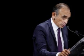 LES HABITS NEUFS DE LA FRANC-MACONNERIE PAR ERIC ZEMMOUR