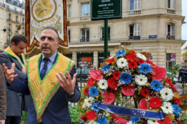 RASSEMBLEMENT DES FRÈRES ET DES SOEURS DU GODF EN HOMMAGE À SAMUEL PATY