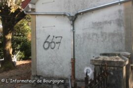TAGS ANTI-MACONNIQUES SUR UN TEMPLE A BLANZY