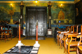 Y-A-T-IL UN COMPLOT MAÇONNIQUE ? LE COURRIER DES STRATÈGES