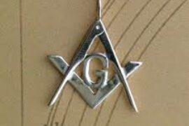 COMPAS / EQUERRE : LES SYMBOLES UNIVERSELS