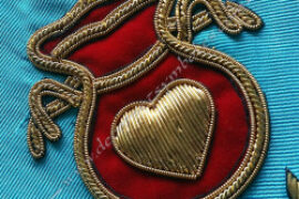 OFFICIER DE LOGE : L’HOSPITALIER…