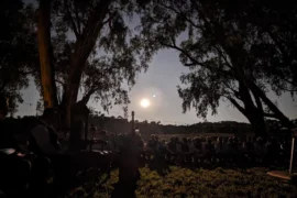 LES TÉNÈBRES VISIBLES