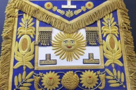 LES QUALIFICATIONS DU GRAND MAÎTRE