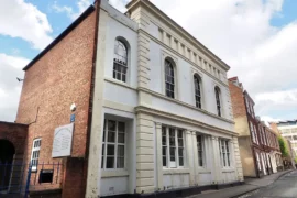 UN « VÉNÉRABLE MAÎTRE » ACCUSÉ D’AVOIR DÉTOURNÉ 12 000 £ D’UNE ŒUVRE CARITATIVE MAÇONNIQUE À YORK