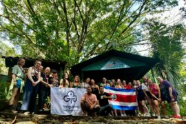 UNE LOGE MACONNIQUE SOUTIENT UNE GUIDE AU COSTA RICA POUR SAUVER LA FORÊT TROPICALE