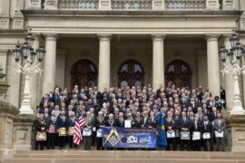 LES FRANCS-MAÇONS DU MICHIGAN CÉLÈBRENT LES 200 ANS DE LEUR GRANDE LOGE